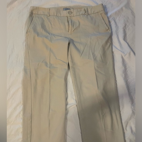 G H Bass & Co. Cream Capris Size 6 - Picture 3 of 5